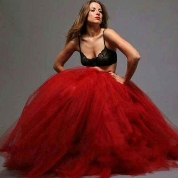 🌺 Skirts 🌺 - Picture 3 of 4